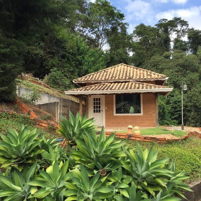 Recanto Dos Beija Flores, Chale Lantana B Monte Alegre do Sul Esterno foto